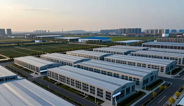 为公司建站:如何通过聚合行业资讯提升企业信息查询服务